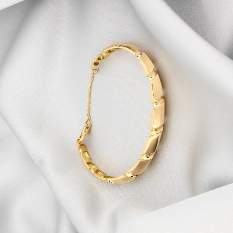 Jzora handmade golden glow sleek & chic link style bracelet