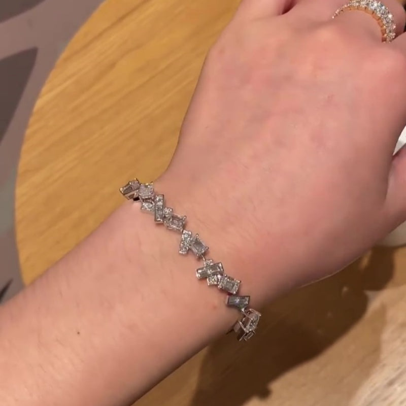 Jzora handmade exquisite & gleaming emerald cut bracelet