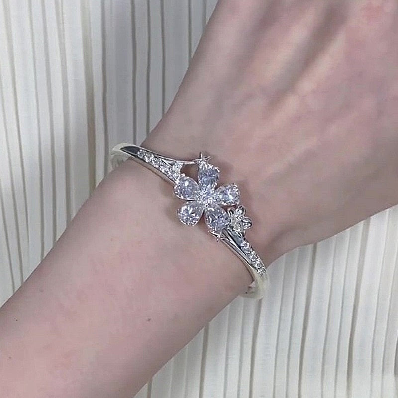 Jzora handmade blossom sparkle floral bracelet