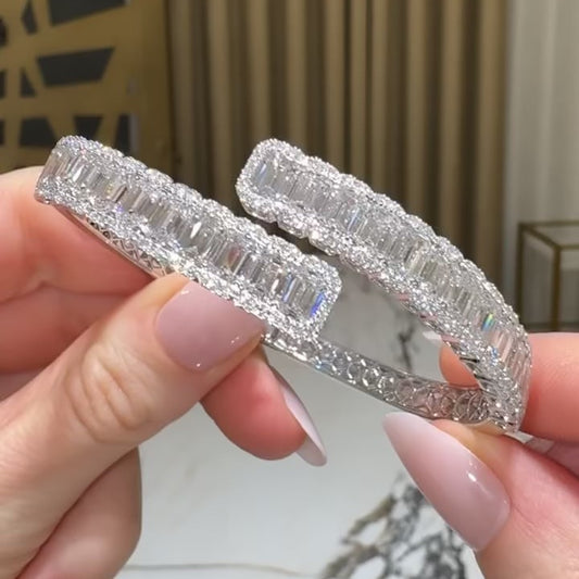 Jzora handmade stunning emerald cut open halo bracelet