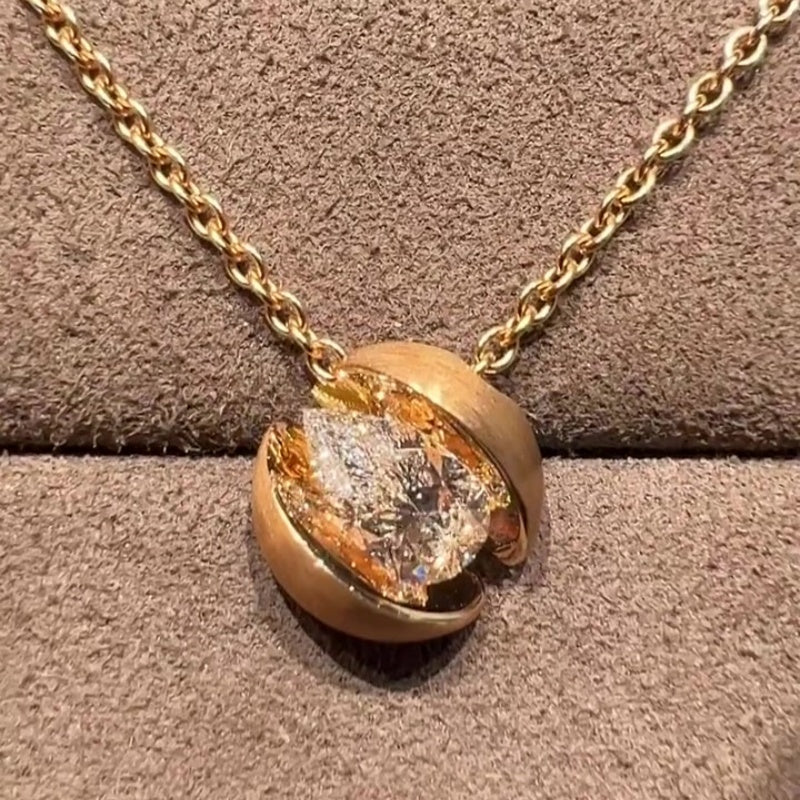 Jzora handmade golden pear cut chic & elegant sterling silver necklace