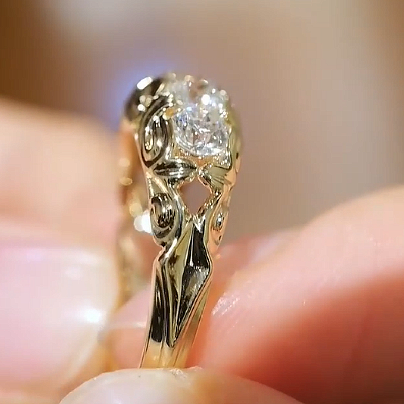 Jzora Handmade Vintage Filigree 5‑Stone Round Moissanite Wedding Anniversary Ring