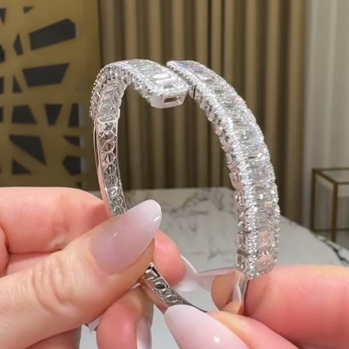 Jzora handmade stunning emerald cut open halo bracelet