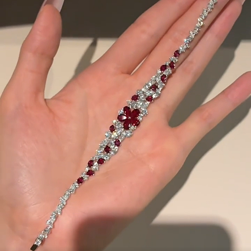 Jzora Handmade Romantic Red Floral Cluster Link Bracelet