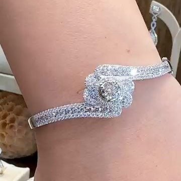 Jzora handmade romantic flower round cut CZ sparkling bracelet
