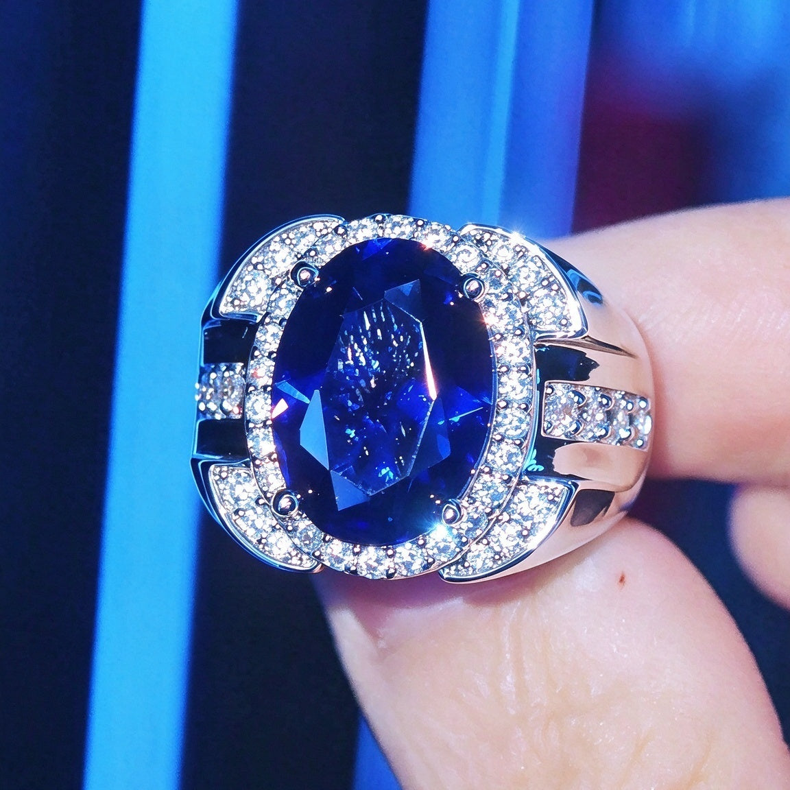 Jzora handmade vintage-style 9ct oval cut blue sapphire men’s ring