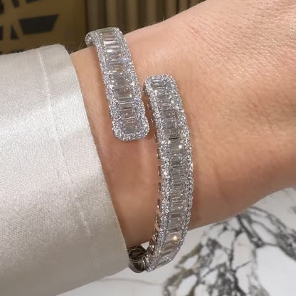 Jzora handmade stunning emerald cut open halo bracelet
