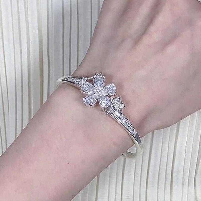 Jzora handmade blossom sparkle floral bracelet