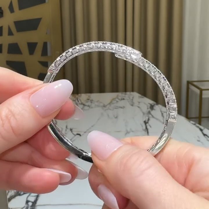 Jzora handmade stunning emerald cut open halo bracelet