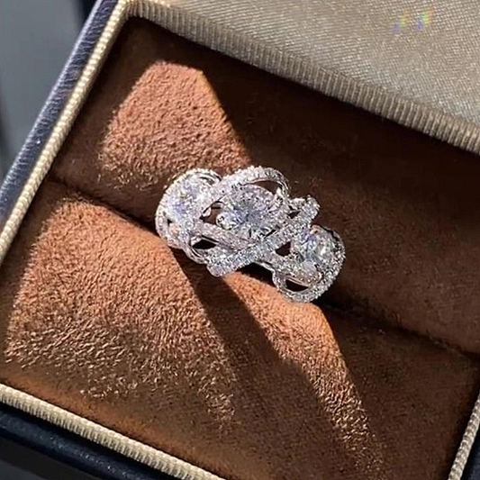 Jzora handmade round cut triple-stone Moissanite crisscross pavé halo ring