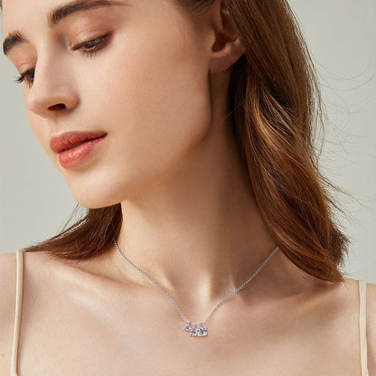 Jzora handmade 0.9ct round cut glamorous three-stone moissanite sterling silver necklace