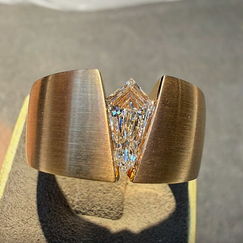 Jzora Handmade Bold Minimalist Floating Kite‑Cut Solitaire Brushed Wide Band Men’s Ring