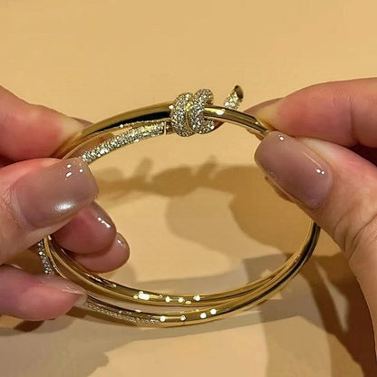 Jzora handmade elegant & classic gold knot pavé bracelet