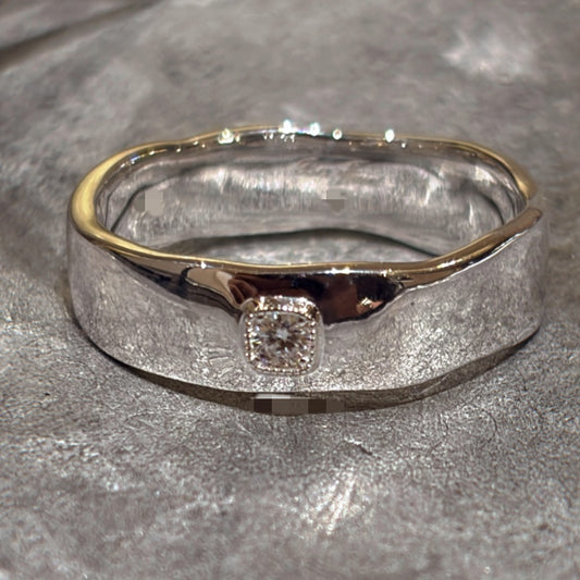Jzora Handmade Round Cut Moissanite Two‑Tone Organic Wavy Wide Men's Ring