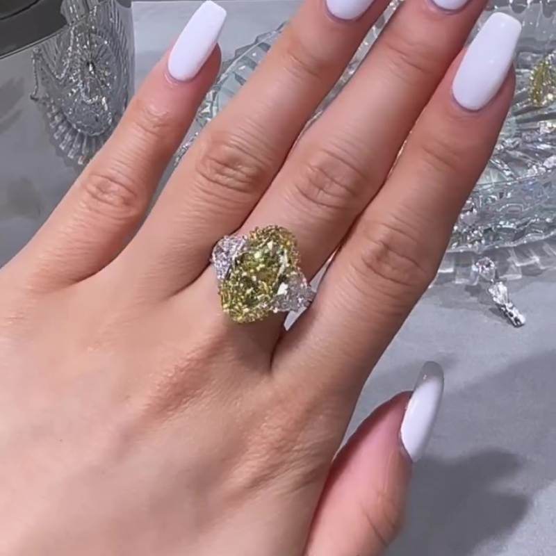 Jzora handmade 8 ct yellow oval cut halo stunning diamond engagement ring